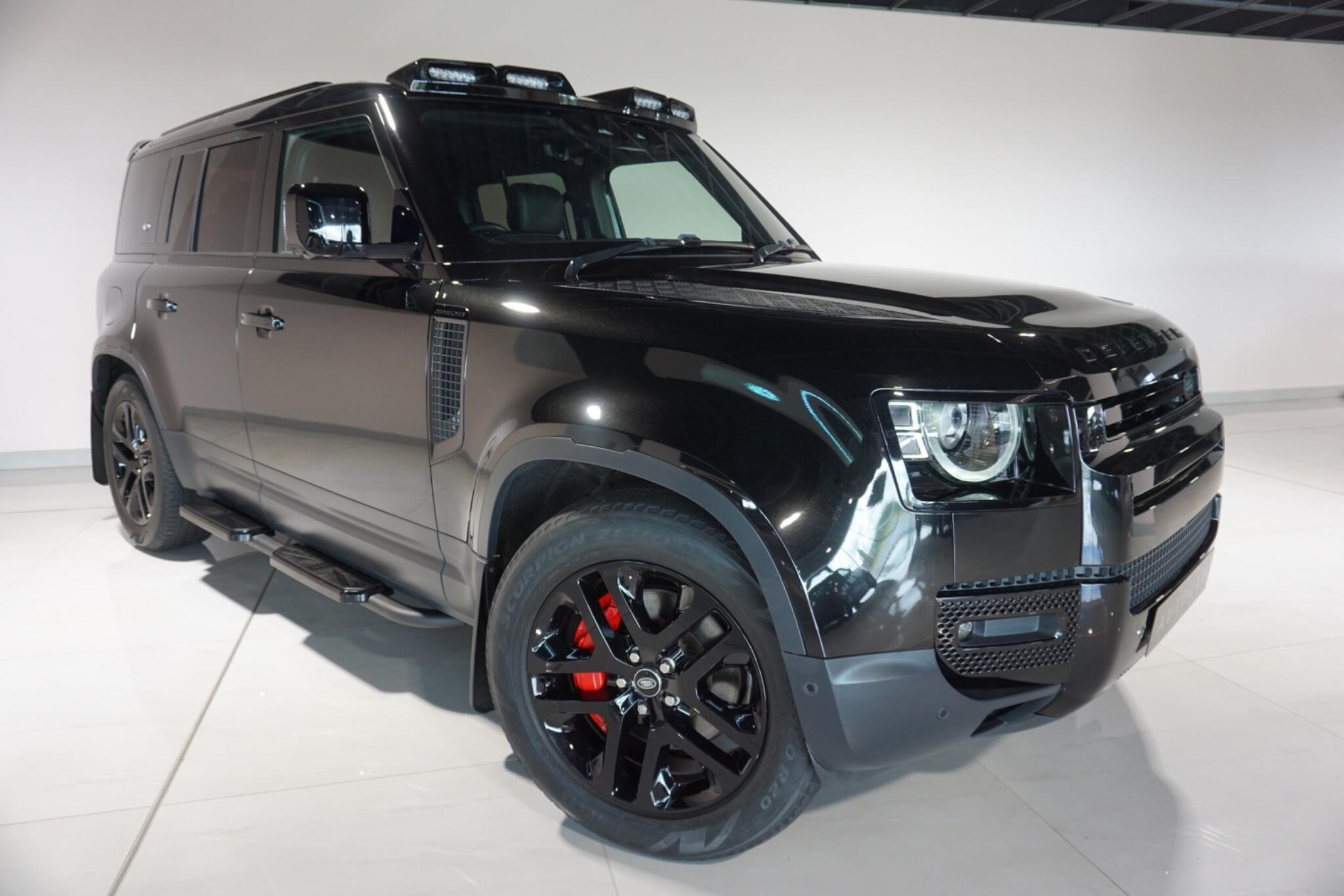 Land Rover Defender 110 3.0 D300 MHEV HSE SUV 5dr Diesel Auto 4WD Euro 6 (s/s) (300 ps)
